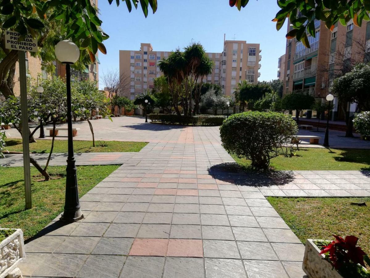 Apartamento Aurora Málaga Exterior foto
